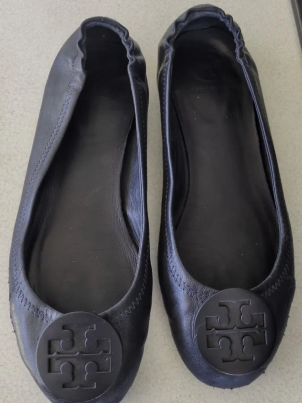 Tory Burch Size 8M Minnie Travel Ballet Flats Black Leather Slip-On Minimalist